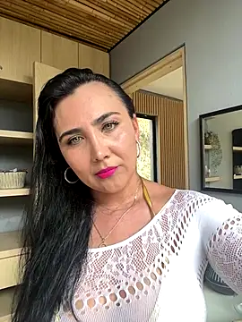 Snapshot of Evangeline_Taylorr chatting on 09-08-25, 07:35 Evangeline Taylorr online show from 09-08-25, 07:35