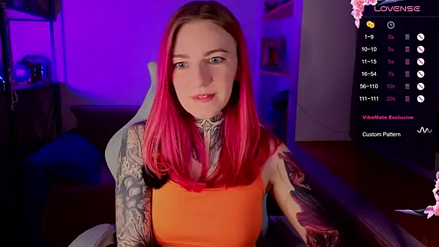 Roxy      online show from 12-14-25, 08:57