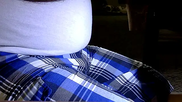 Snapshot of by-panic chatting on 09-08-25, 09:47 by-panic online show from 09-08-25, 09:47