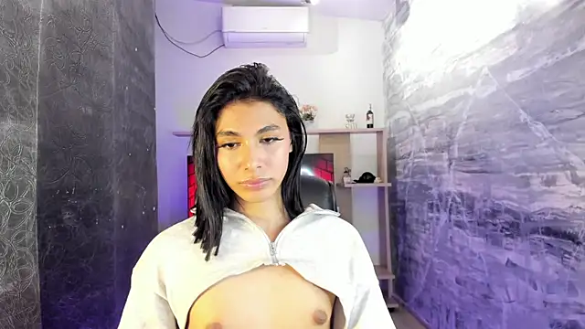 Snapshot of IsabelleFoxx_ chatting on 01-18-25, 08:41 IsabelleFoxx  online show from 01-18-25, 08:41