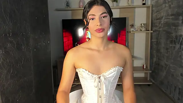 Snapshot of IsabelleFoxx_ chatting on 02-14-25, 03:47 IsabelleFoxx  online show from 02-14-25, 03:47
