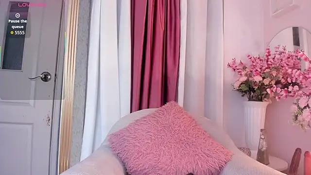 Snapshot of scarlet_fostt_ chatting on 11-22-25, 12:26 scarlet fostt online show from 11-22-25, 12:26