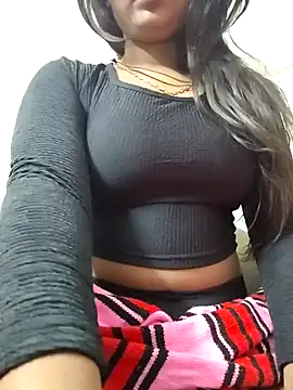 Snapshot of MohiniHott chatting on 01-23-25, 04:52 MohiniHott online show from 01-23-25, 04:52