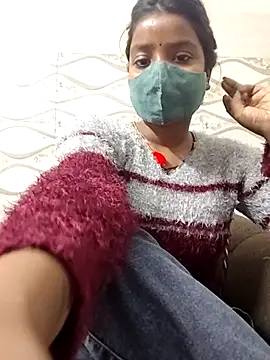 Snapshot of MohiniHott chatting on 03-05-25, 01:06 MohiniHott online show from 03-05-25, 01:06