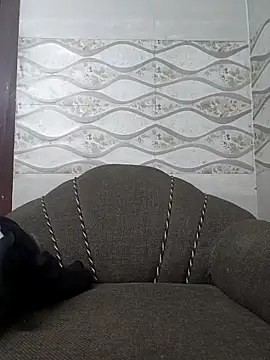 Snapshot of MohiniHott chatting on 03-20-25, 08:20 MohiniHott online show from 03-20-25, 08:20