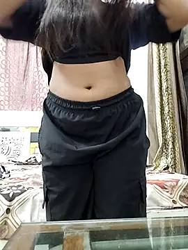 Snapshot of MohiniHott chatting on 09-20-25, 06:14 MohiniHott online show from 09-20-25, 06:14