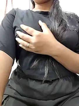 Snapshot of MohiniHott chatting on 10-30-25, 05:42 MohiniHott online show from 10-30-25, 05:42