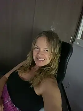 Leyna liu online show from 03-19-25, 11:03