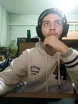 kleineid77 online show from 12-22-24, 04:48