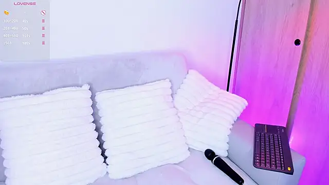 meow moon  online show from 10-27-25, 11:25