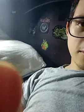 Snapshot of Josudaln2 chatting on 11-21-25, 09:13 Josudaln2 online show from 11-21-25, 09:13