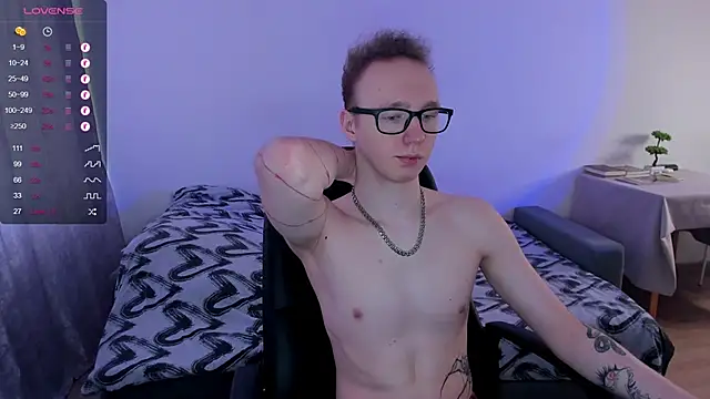 Alex silents online show from 02-15-25, 11:06