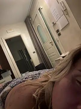 casalinga88 online show from 11-04-25, 03:05