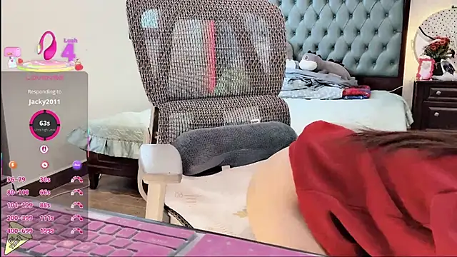 Berrysweet 68 online show from 10-31-25, 02:56