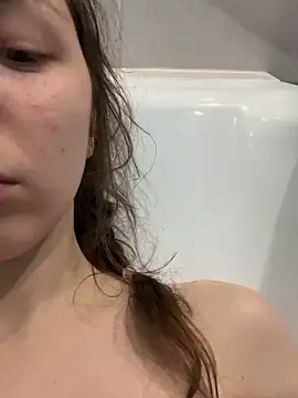 Snapshot of Adela_Vetta chatting on 02-03-25, 08:46 Adela Vetta online show from 02-03-25, 08:46