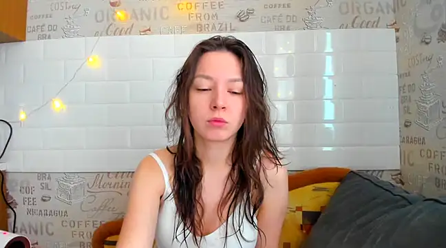 Snapshot of Adela_Vetta chatting on 02-11-25, 10:48 Adela Vetta online show from 02-11-25, 10:48