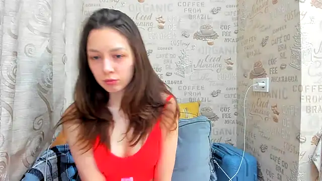 Snapshot of Adela_Vetta chatting on 02-17-25, 04:48 Adela Vetta online show from 02-17-25, 04:48