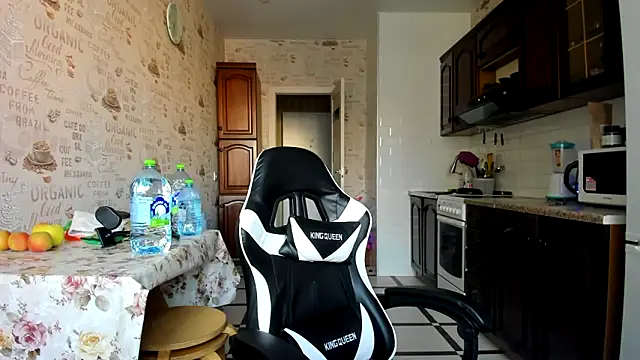 Snapshot of Adela_Vetta chatting on 02-28-25, 08:31 Adela Vetta online show from 02-28-25, 08:31