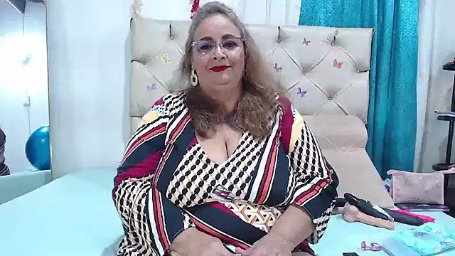 Snapshot of BBW_salome chatting on 12-26-24, 07:16 BBW salome online show from 12-26-24, 07:16