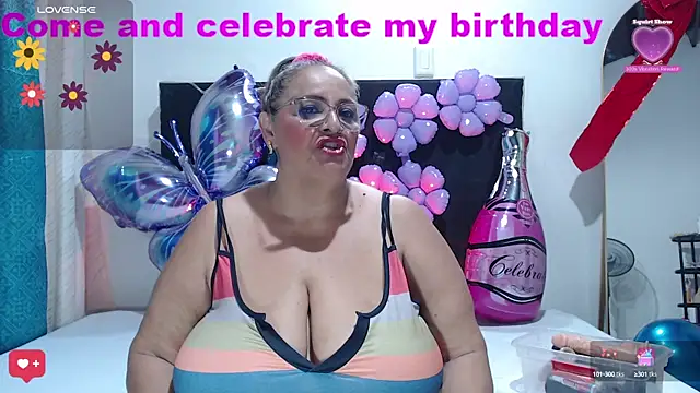 Snapshot of BBW_salome chatting on 02-06-25, 09:06 BBW salome online show from 02-06-25, 09:06