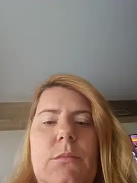 KarlyGray10 online show from 10-03-25, 10:56