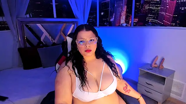 Snapshot of Sheryl_Hamilton chatting on 01-28-25, 12:32 Sheryl Hamilton online show from 01-28-25, 12:32