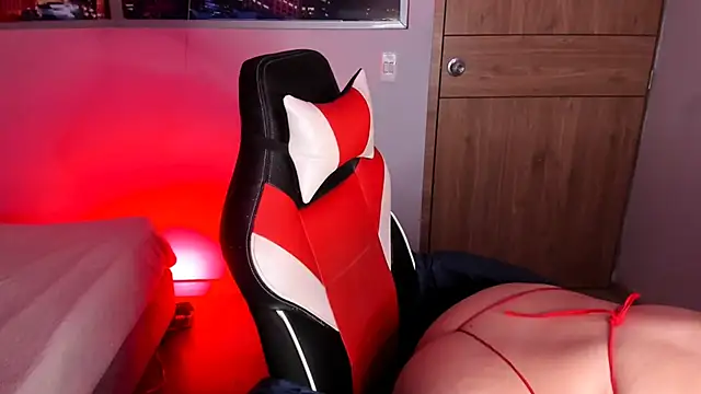 Snapshot of Sheryl_Hamilton chatting on 02-15-25, 12:22 Sheryl Hamilton online show from 02-15-25, 12:22