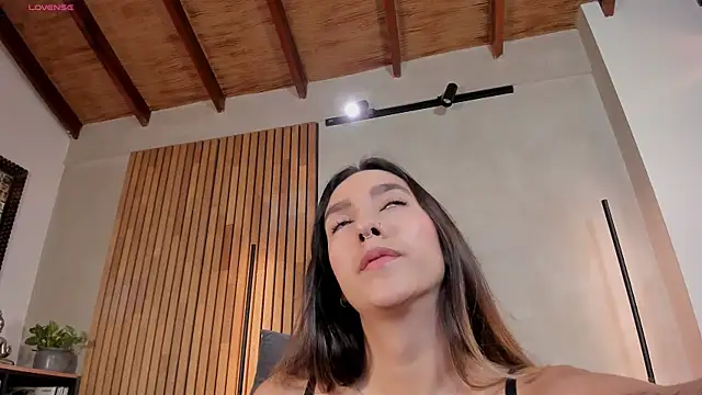 honeyhot69   online show from 01-06-26, 12:09