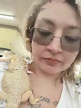 xWhoreAbleX Pika online show from 02-24-25, 09:20