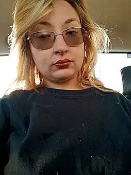 xWhoreAbleX Pika online show from 03-06-25, 10:36