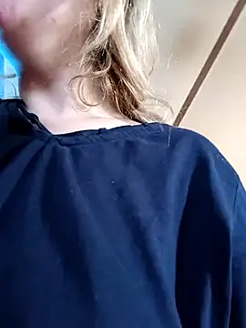 xWhoreAbleX Pika online show from 03-08-25, 04:17