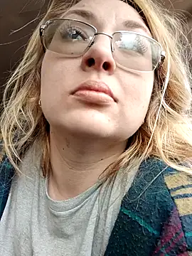 xWhoreAbleX Pika online show from 03-10-25, 05:18