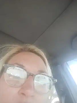 xWhoreAbleX Pika online show from 03-06-26, 09:00