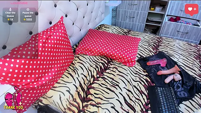 Snapshot of Krystal_Cruz chatting on 02-15-25, 03:06 Krystal Cruz online show from 02-15-25, 03:06