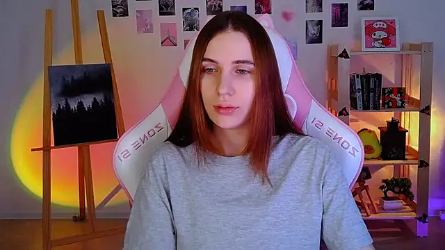 Snapshot of AliceCharmy chatting on 01-07-25, 12:31 AliceCharmy online show from 01-07-25, 12:31