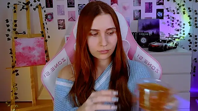 Snapshot of AliceCharmy chatting on 01-26-25, 02:08 AliceCharmy online show from 01-26-25, 02:08