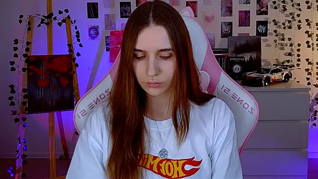 Snapshot of AliceCharmy chatting on 03-16-25, 08:43 AliceCharmy online show from 03-16-25, 08:43