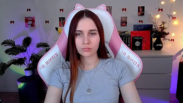 AliceCharmy online show from 02-18-26, 01:18