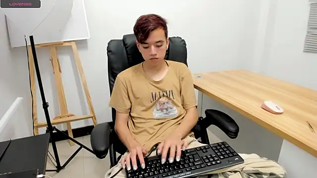 bunny maxi online show from 10-30-25, 12:50