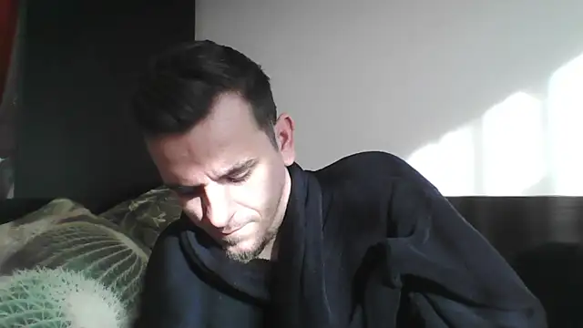 Huge cock22cm online show from 02-14-25, 12:36