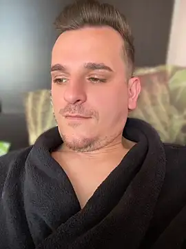 Huge cock22cm online show from 04-15-26, 10:44