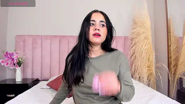 Brenda Garcia online show from 03-18-25, 09:21