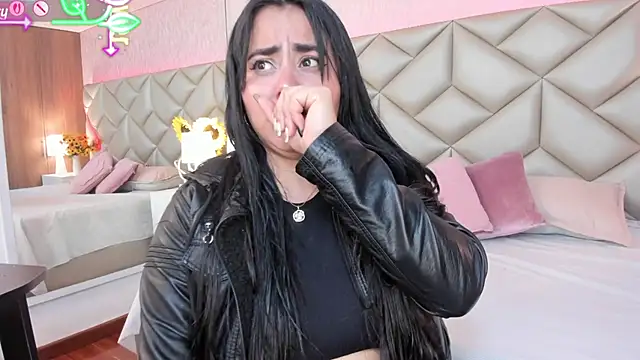 Brenda Garcia online show from 11-25-25, 08:42