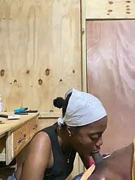 Snapshot of NillaMontana chatting on 01-13-25, 02:32 NillaMontana online show from 01-13-25, 02:32