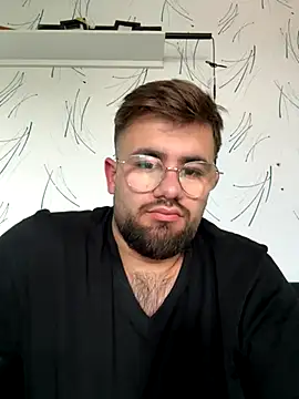 Snapshot of yxssxn24403 chatting on 10-05-25, 12:25 yxssxn24403 online show from 10-05-25, 12:25