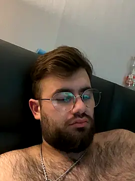 Snapshot of yxssxn24403 chatting on 10-20-25, 04:13 yxssxn24403 online show from 10-20-25, 04:13