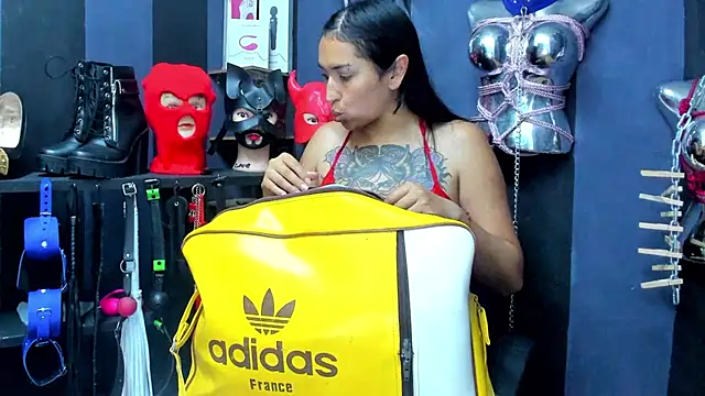 LucyStrike  online show from 02-12-25, 10:15