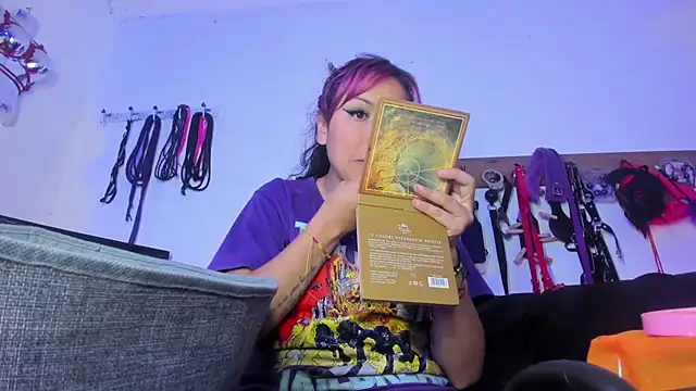 LucyStrike  online show from 02-05-26, 11:20