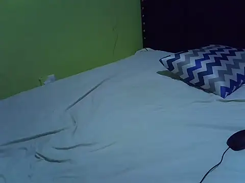 Snapshot of tasha-ashah chatting on 09-18-25, 03:52 tasha-ashah online show from 09-18-25, 03:52