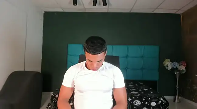 SexyBigCock01 online show from 02-06-25, 02:00